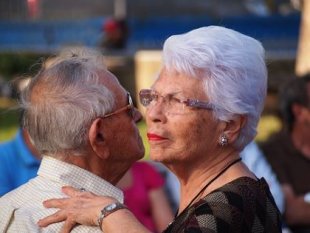 NOVINKA - taneční lekce pro seniorské páry